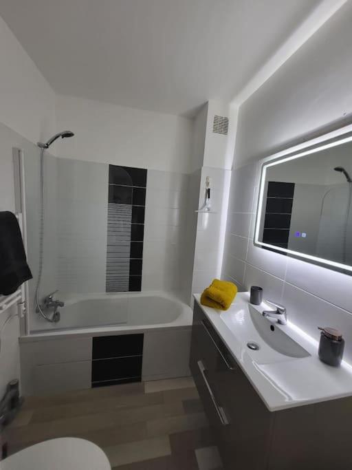 Studio "La Parenthese", A 50 Metres De La Plage Сен-Ке-Портриё Экстерьер фото